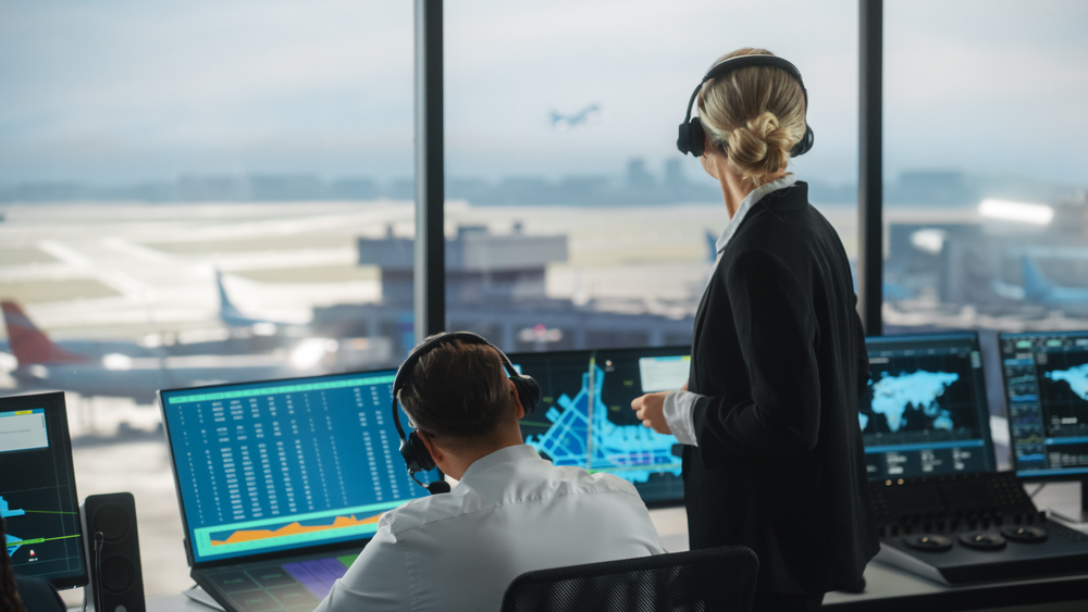 Air traffic control for Leopard Aviation