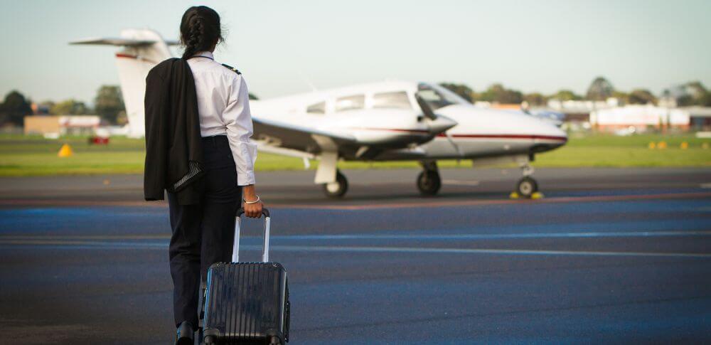 cargo pilot vs airline pilot